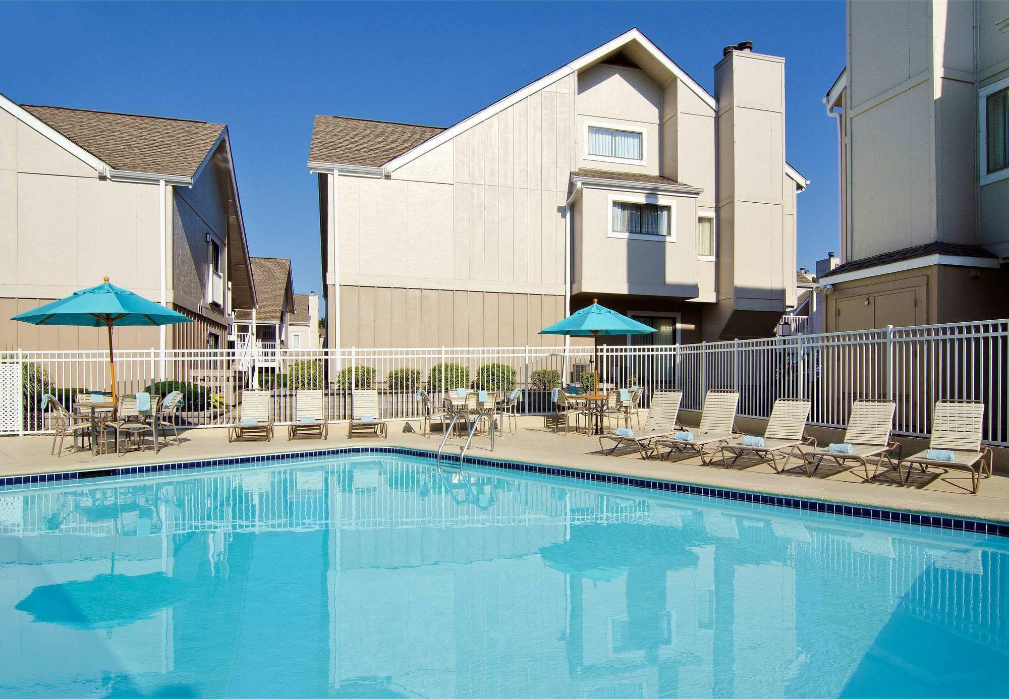Sonesta ES Suites St. Louis - Chesterfield Exterior foto